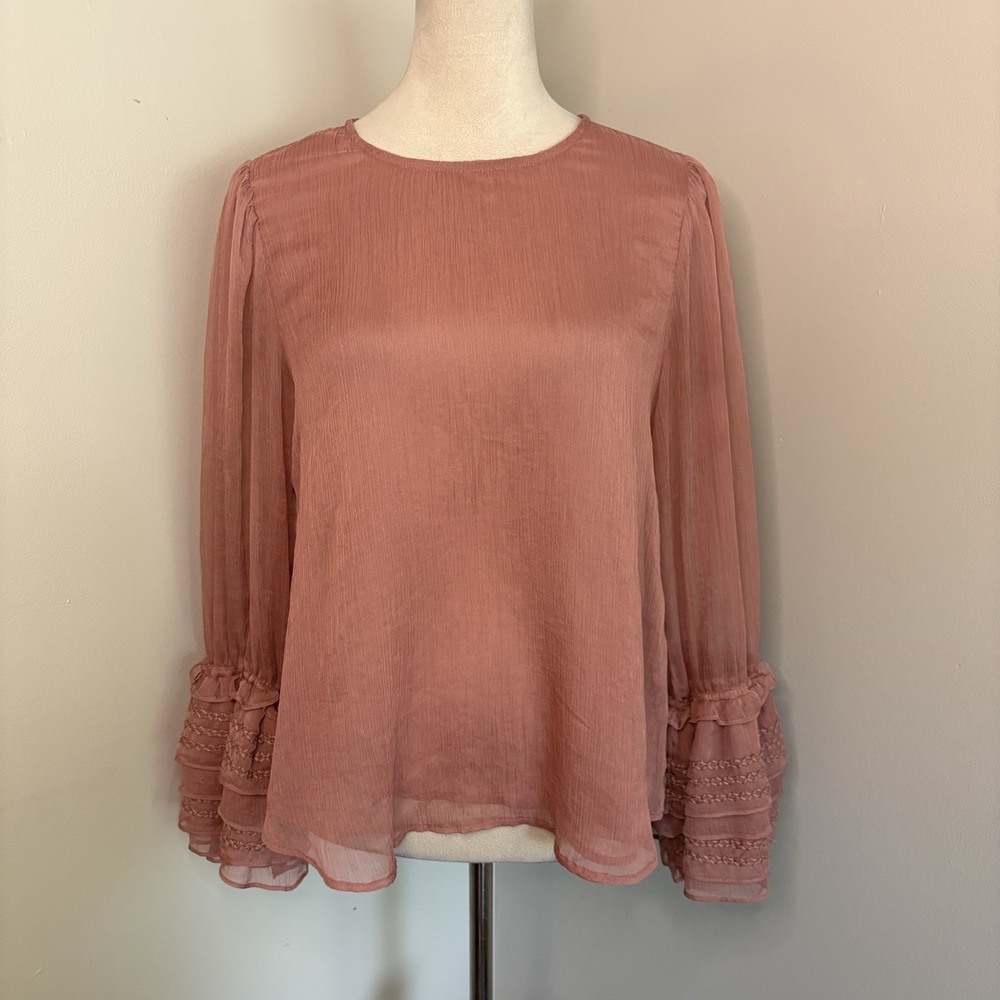 Stellah Blouse Small Dusty Rose Pink Crinkle Sheer Tiered Ruffle Bell Sleeve Top